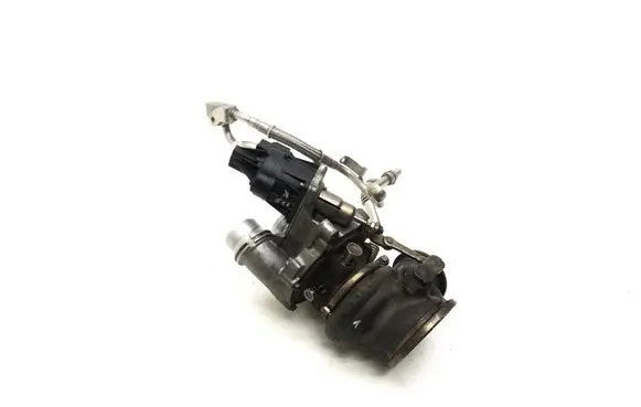 BMW 7 G11 G12 Turbo 8600290