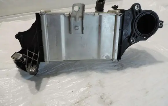 Ford Focus Intercooler radiator JN1Q6C896AC