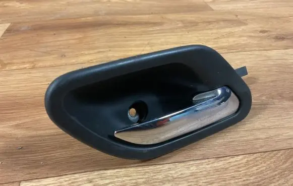 BMW 5 E39 Front door interior handle 8226050