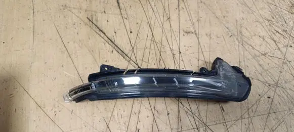 Audi A6 S6 C7 4G Mirror indicator light 4G5949102A