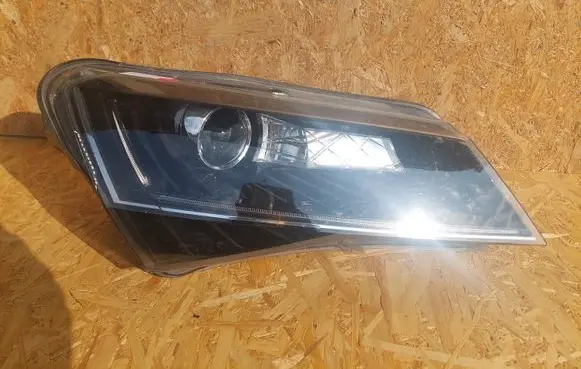 Skoda Superb B8 (3V) Headlight/headlamp 3V1941016B 3491082