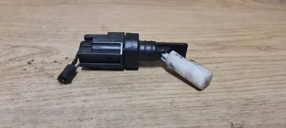 Volvo S40 Windshield washer fluid level sensor 0023935