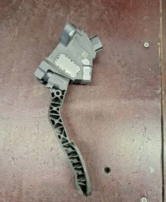 Toyota Yaris Accelerator throttle pedal 781100D030 44101112869