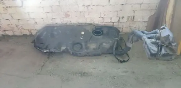 Peugeot 607 Fuel tank 9659009580 9659009480
