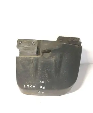 Mitsubishi L200 Rear mudguard MN117454