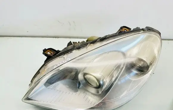 Mercedes-Benz B W245 Headlight/headlamp 0301220201 A1698201761 231000600