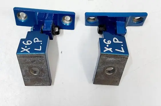 BMW X6 F16 Front door hinge set 7325055