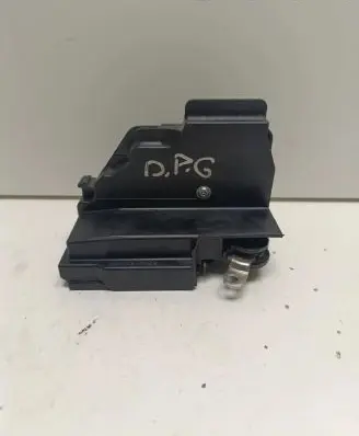 Renault Sandero I Front door lock 825028206RF