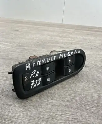 Renault Megane II Electric window control switch 156018070