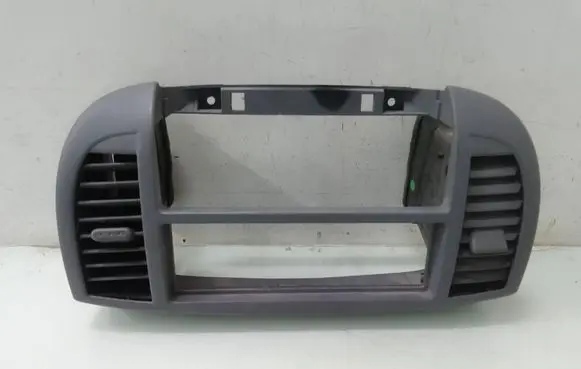 Nissan Micra Dash center air vent grill 68260