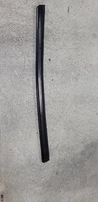 Volvo XC60 Rubber seal rear door window/glass 30762372