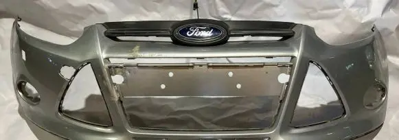 Ford Focus Front bumper BM5117757A 0097A