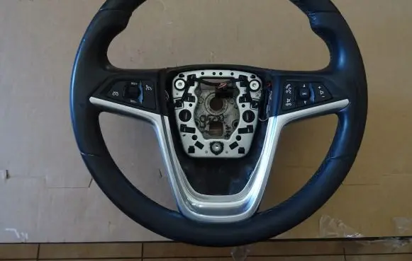 Opel Insignia A Steering wheel 10914241586
