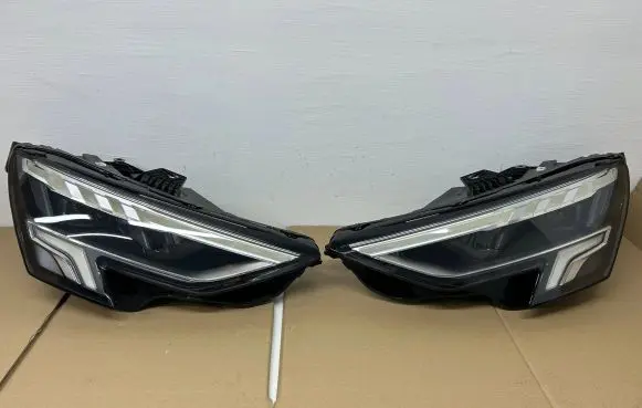 Audi A3 8Y Headlights/headlamps set 8Y0941033
