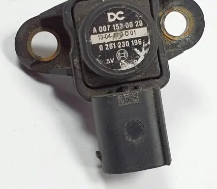 Mercedes-Benz C W204 Air pressure sensor A0071530028