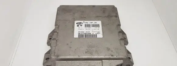 Peugeot 406 Engine control unit/module IAW1AP20 9637586280