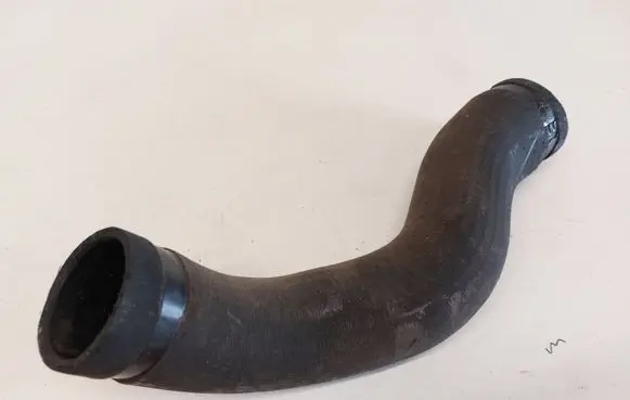 Nissan Pathfinder R51 Intercooler hose/pipe