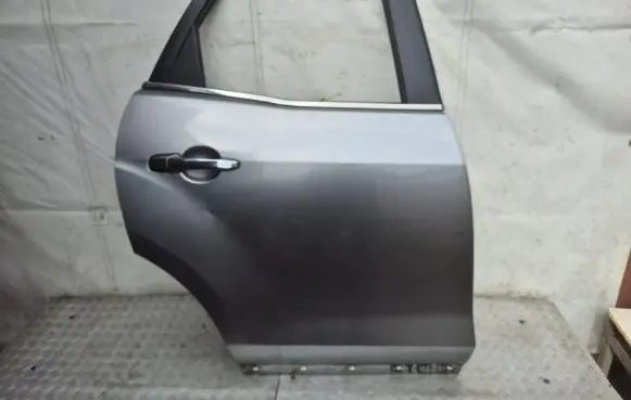 Mazda CX-7 Rear door