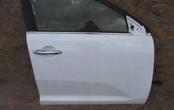 KIA Sportage Front door