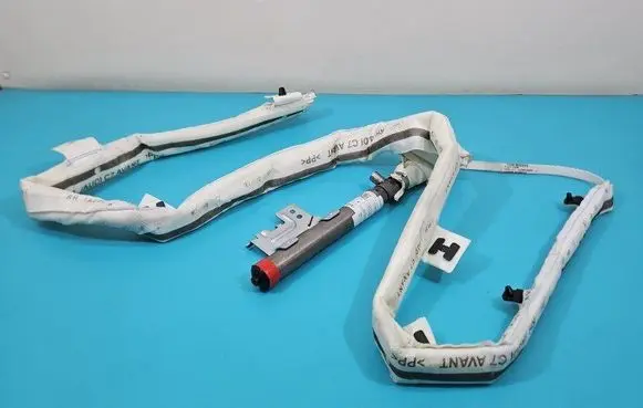 Roof airbag