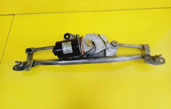 Peugeot 106 Front wiper linkage and motor 53544102
