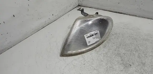 Seat Alhambra (Mk1) Front indicator light
