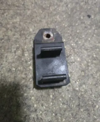 BMW 5 E39 Radiator support slam panel bracket 2247896
