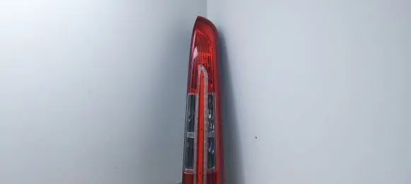 Ford C-MAX I Rear/tail lights