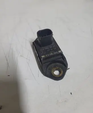 Mercedes-Benz E W211 Acceleration sensor 0045423518 05W32