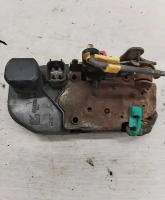 Chrysler 300 - 300C Front door lock