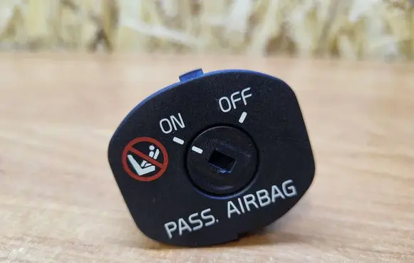 Volvo XC60 Passenger airbag on/off switch 30795214 1548 08270B104