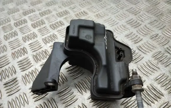 Vacuum air tank