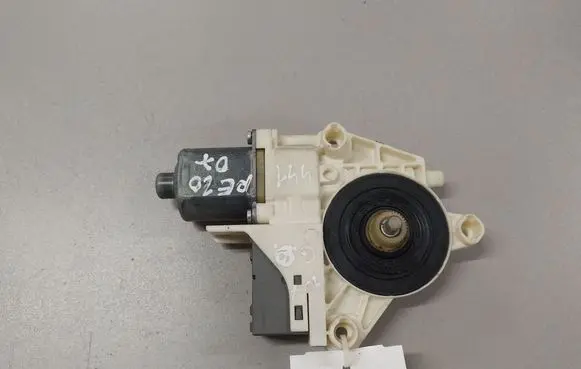 Peugeot 407 Rear door window regulator motor 0130822200 9646595580 999066103