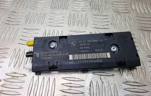 Mini Cooper Countryman R60 Aerial antenna amplifier 9803854 65209803854