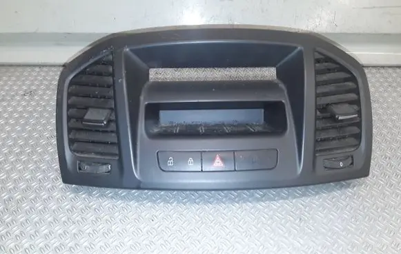 Dash center air vent grill