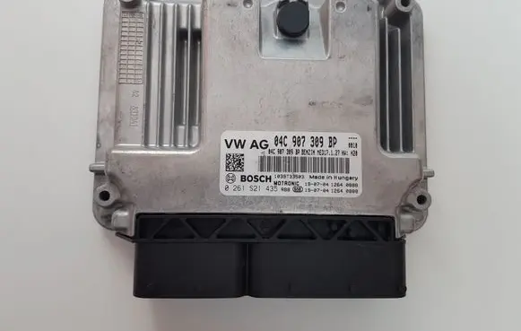 Seat Arona Engine control unit/module 04C907309BP 0261S21435