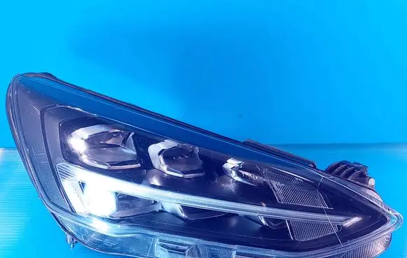 Ford Focus Headlight/headlamp JX7B13E014CE RD4SC