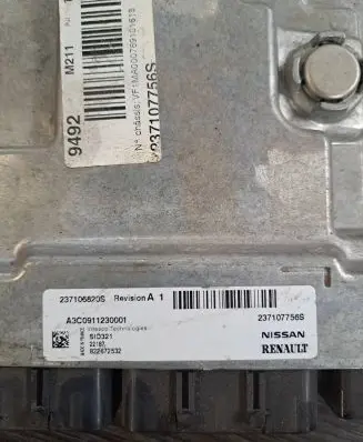 Renault Master III Engine control unit/module 237107756S