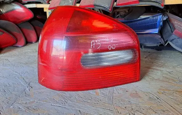 Audi A3 S3 8L Rear/tail lights 8L0945095A 8L0945095