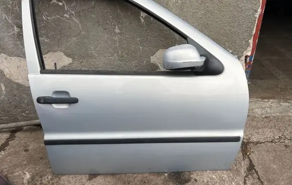 Volkswagen Polo III 6N 6N2 6NF Front door