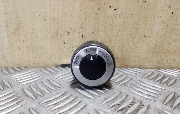 Nissan Qashqai Differential lock switch 
