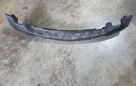 Front bumper foam support bar