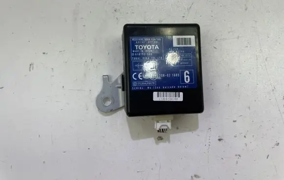 Toyota Prius (XW20) Door control unit/module 8974147100 61B173000 10R021685