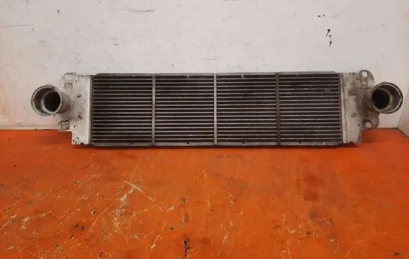 Volkswagen Transporter - Caravelle T4 Intercooler radiator 7H0145804B