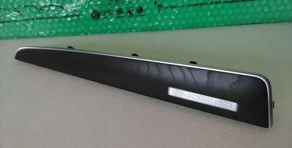 Audi Q5 SQ5 Dashboard glove box trim 8R1853190AS 8R1853190ASAJ3 8R1853190