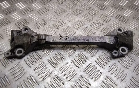 Mini One - Cooper Coupe R56 Engine mounting bracket 6772034 2211677203402 22116772034