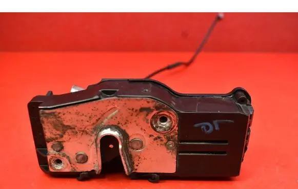 Tesla Model S Front door lock 6008913-00-C