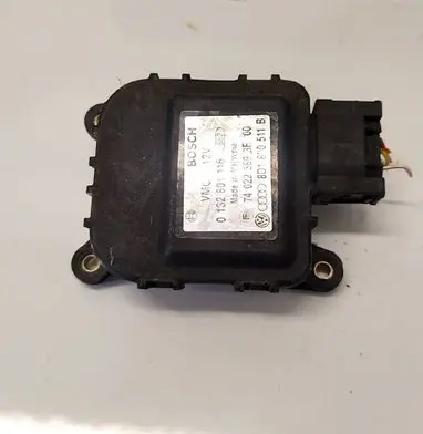 Audi A4 S4 B5 8D Air flap motor/actuator 0132801116