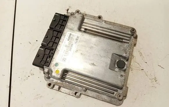 Land Rover Freelander 2 - LR2 Engine control unit/module 6g9112a650ae 0281013202