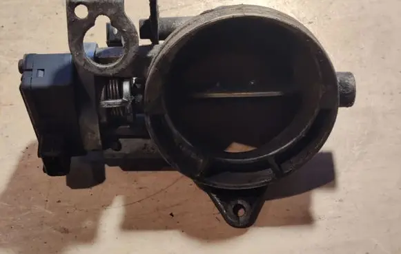 BMW 5 E39 Throttle valve 13631703562